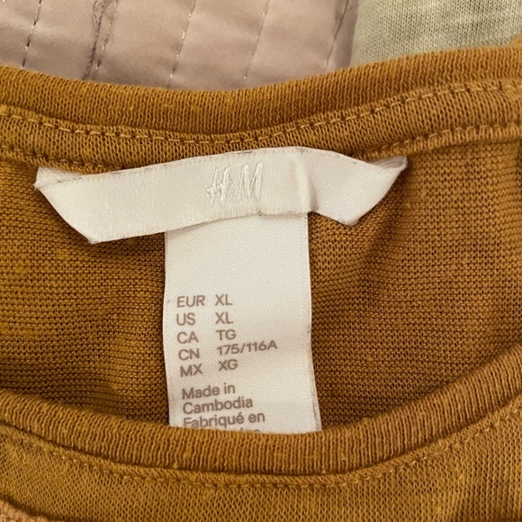 Womens tops and t-shirt dress all size XL. - Picture 2 of 6